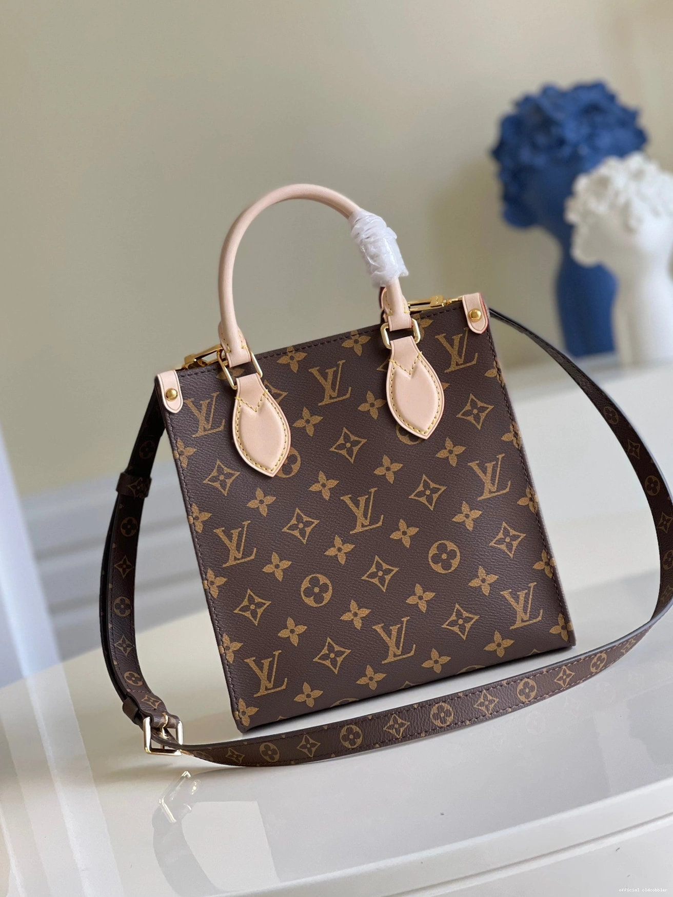 Official oldcobbler PETIT LOUIS SAC VUITTON PLAT 0821